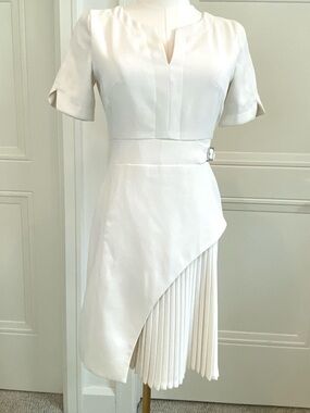 Karen Millen Ivory Asymmetric Pleated Midi Dress Size 2 Like New